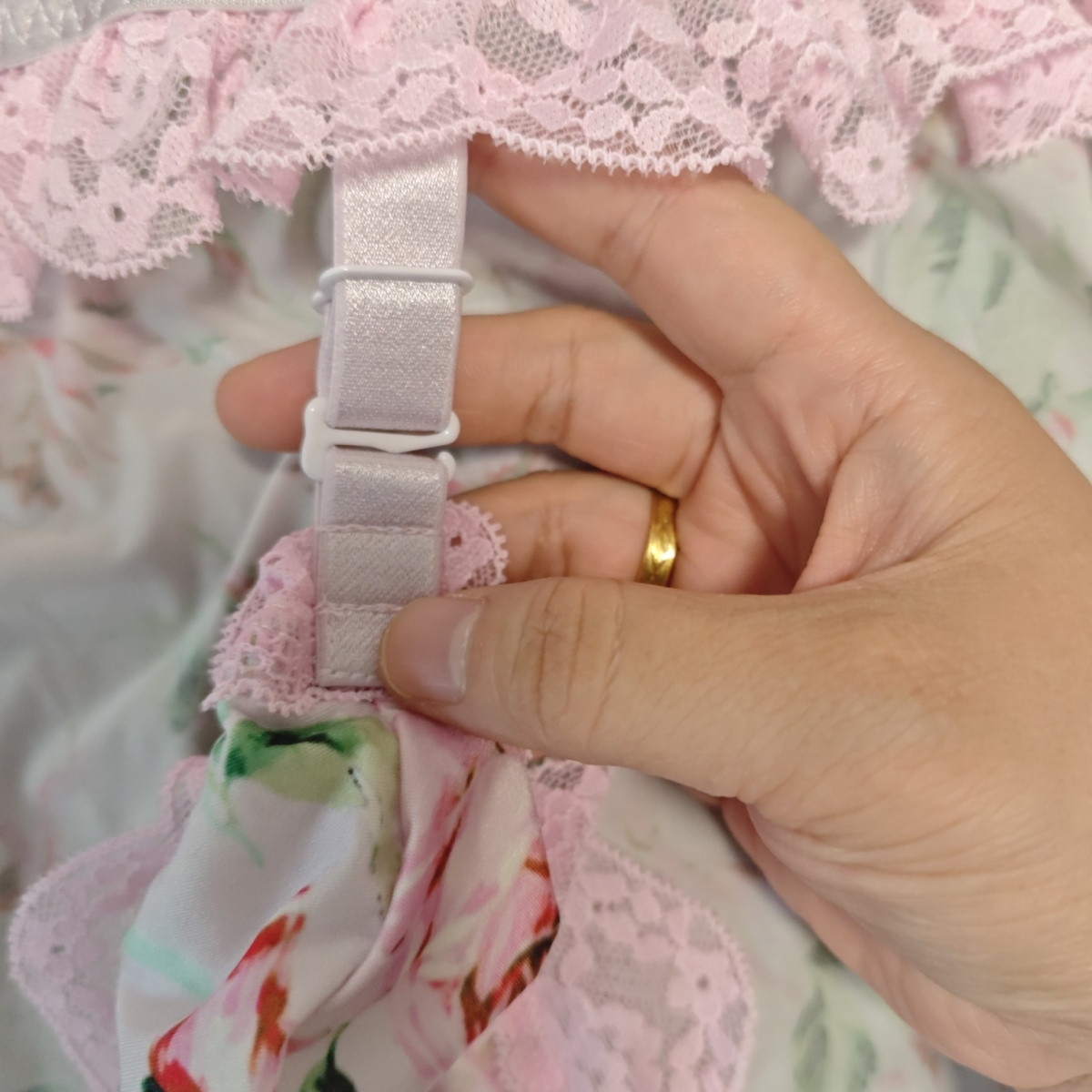 Handmade Floral Sexy Cute Man  - Embellish Knit recension och pris